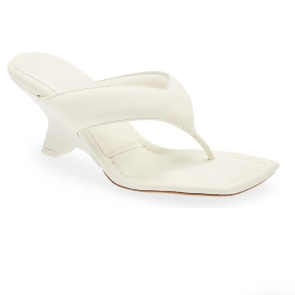 Gia Borghini Puffy Strap Thong Sandals Ivory White Size 38
